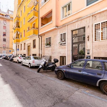 Bmga L The White Crown Apartment In Testaccio Rome Exterior photo
