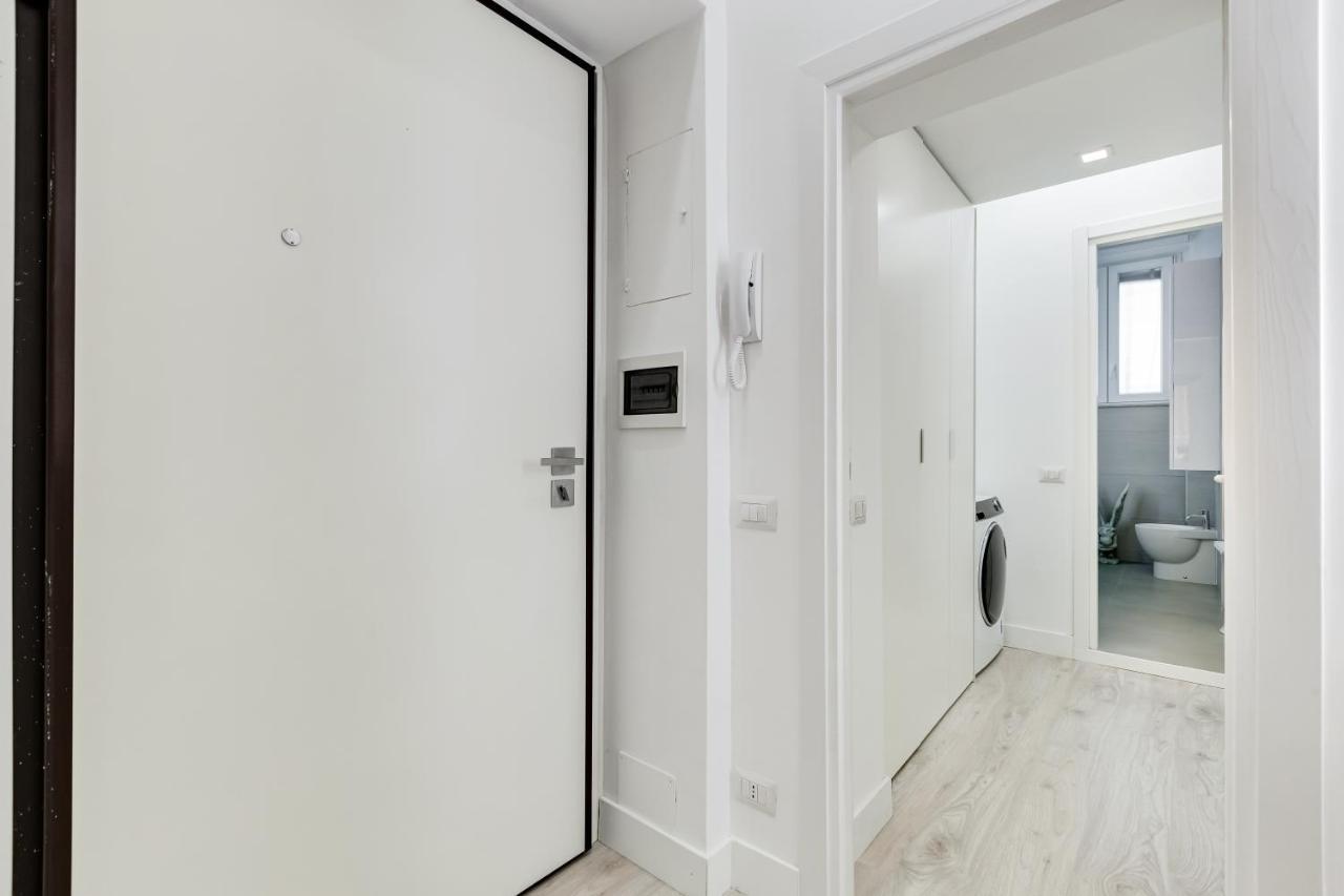 Bmga L The White Crown Apartment In Testaccio Rome Exterior photo