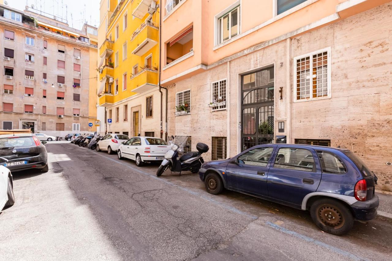 Bmga L The White Crown Apartment In Testaccio Rome Exterior photo