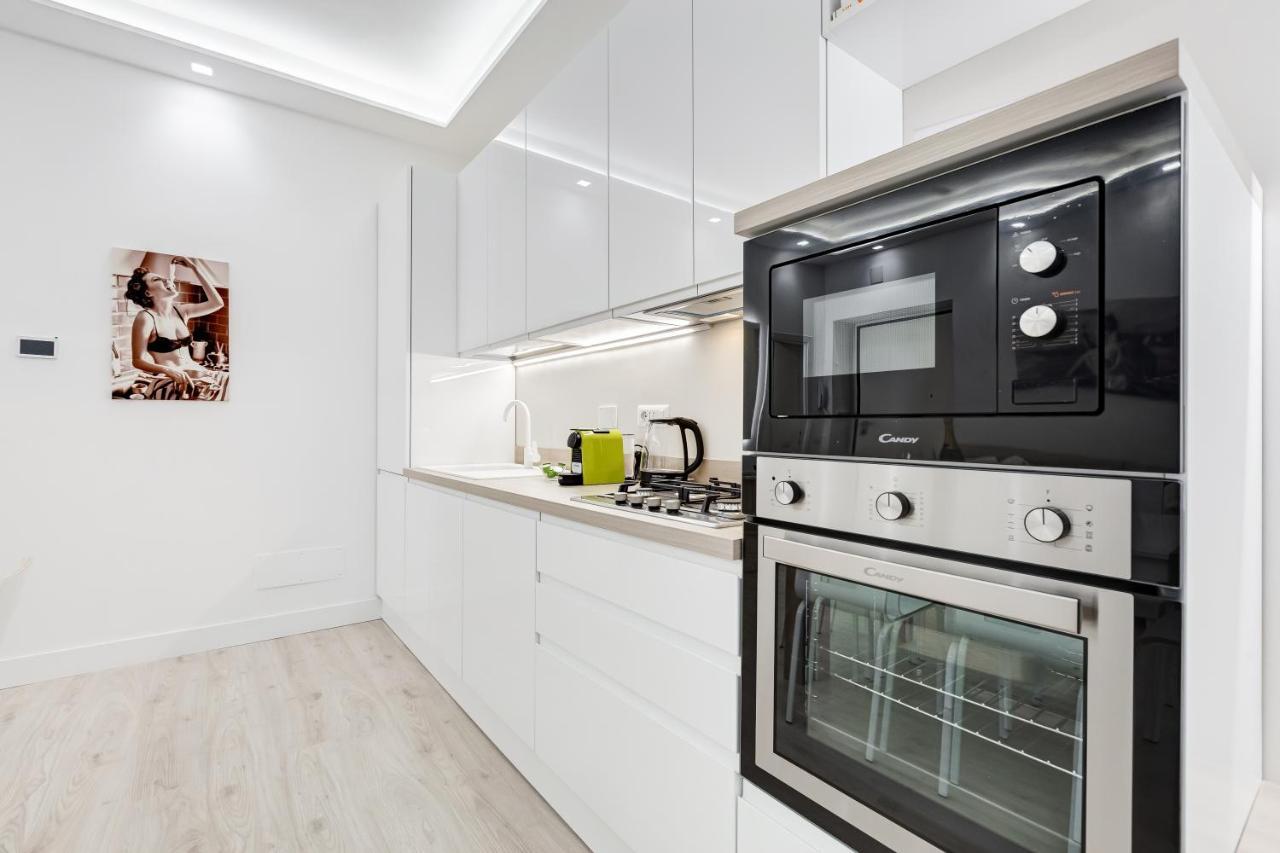 Bmga L The White Crown Apartment In Testaccio Rome Exterior photo